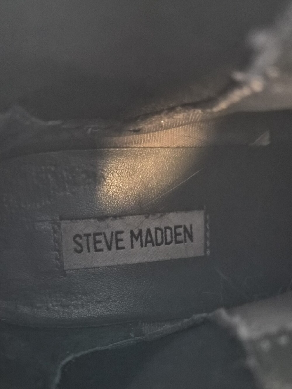 Steve Madden Olive Green Leather Chelsea Lug Booties - Picture 2 of 5
